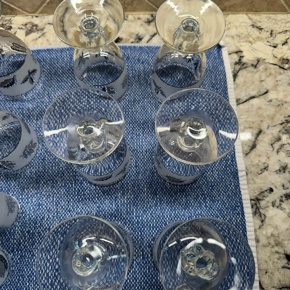 EVC Libbey MCM Silver Leaf 22-glass Lot; 10 Goblets and 12 Juice Glasses - Picture 8 of 13